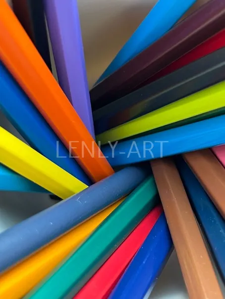 Разноцветные карандаши #218