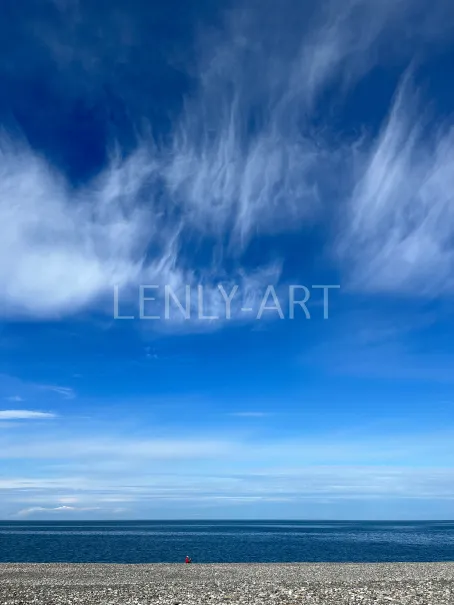 Морской берег и голубое небо с облаками #587 